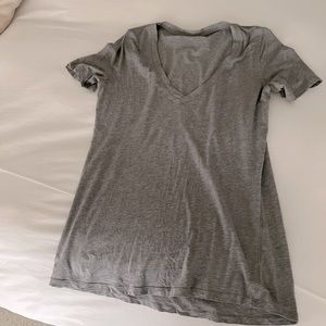 Lululemon love tee v neck grey